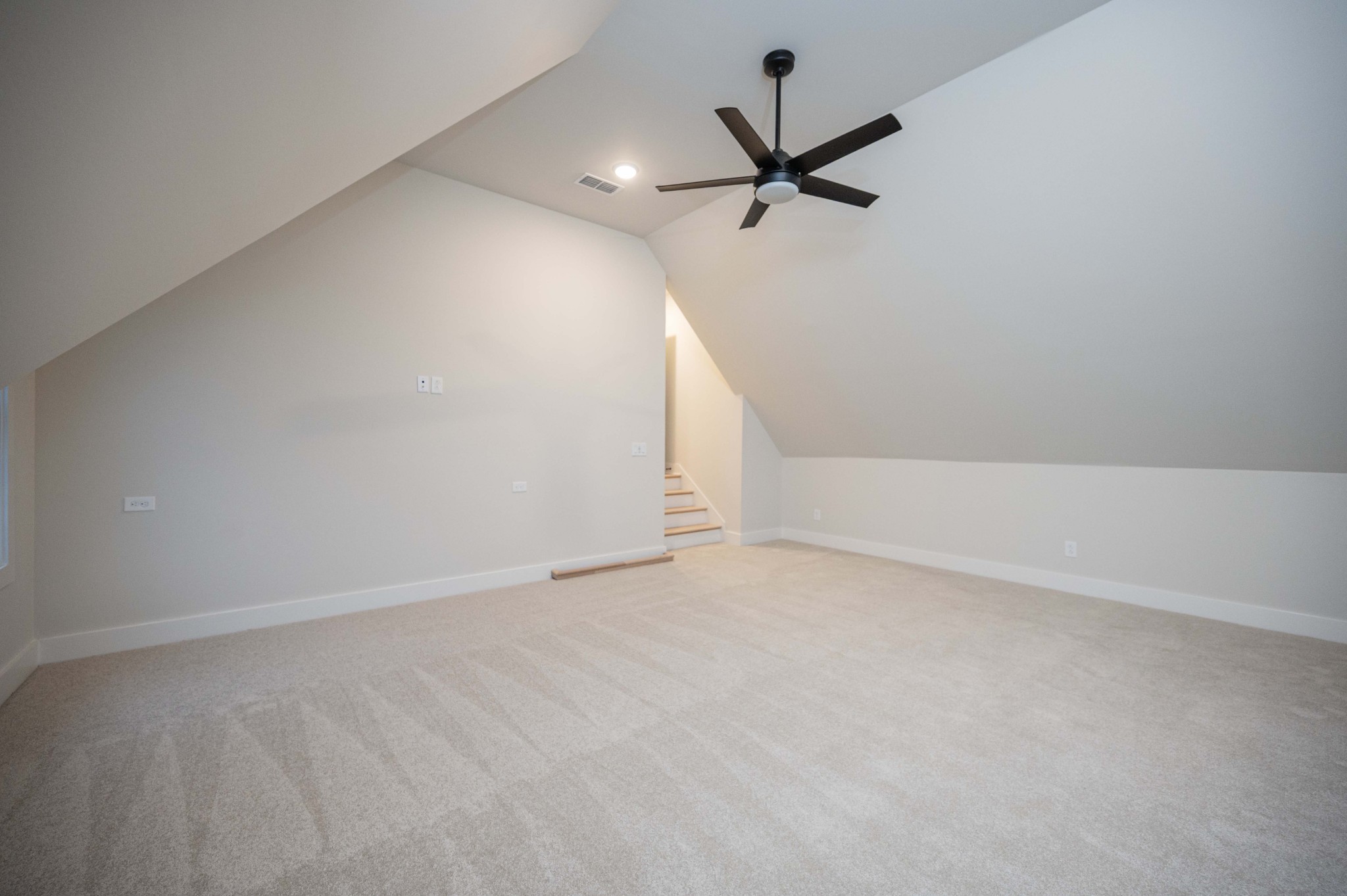2829 Canfield Dr