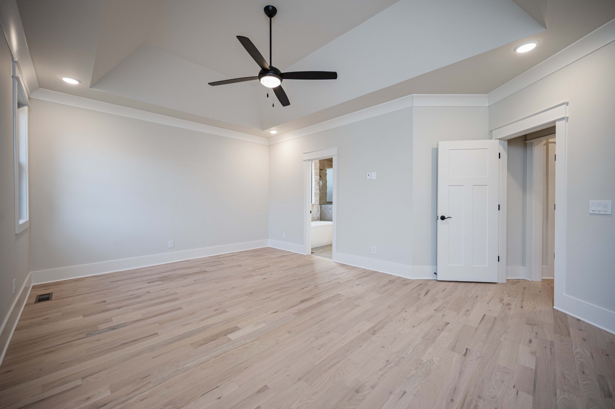 2829 Canfield Dr