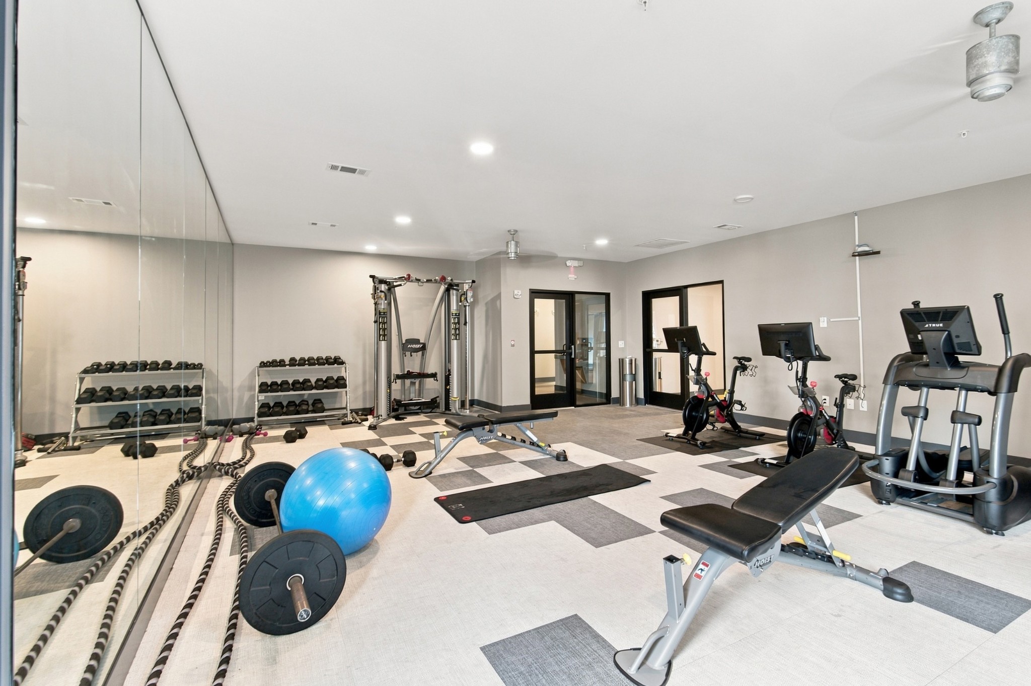 1677 54th Ave, N Unit: 433