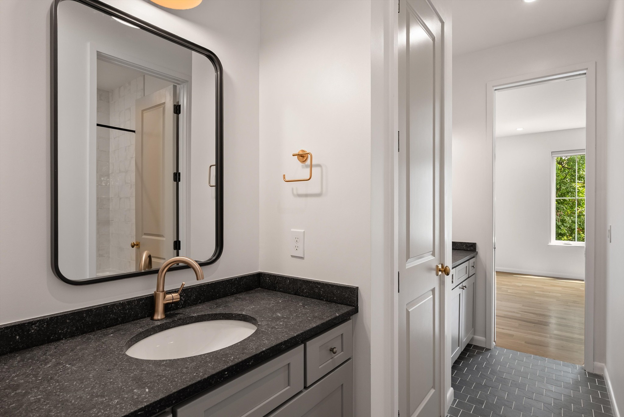 4116 Eden Ave Unit: A