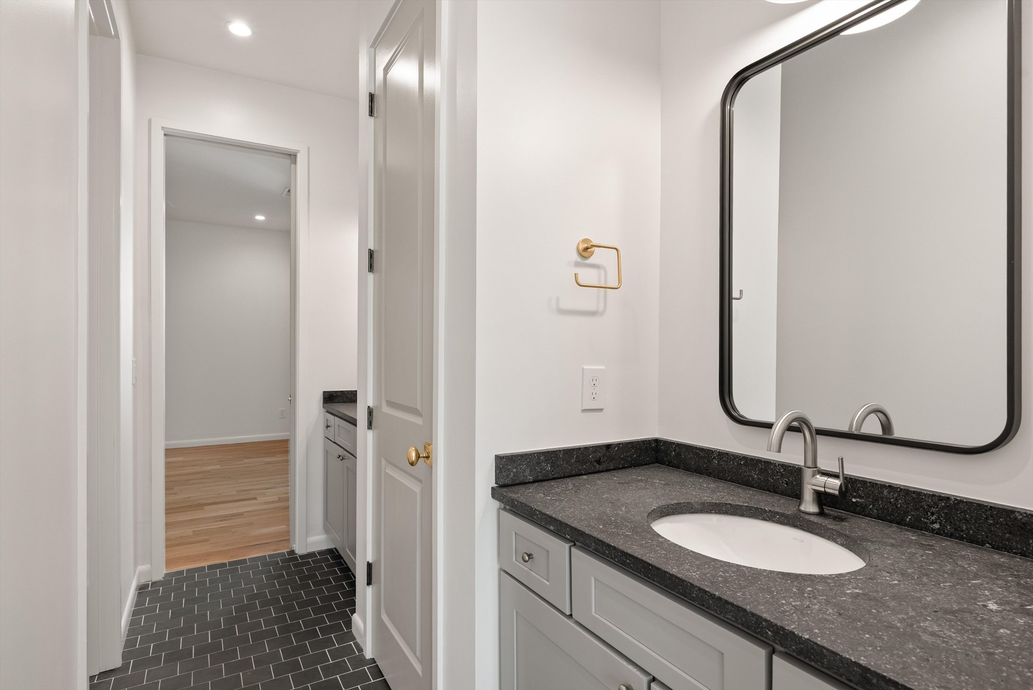 4116 Eden Ave Unit: A