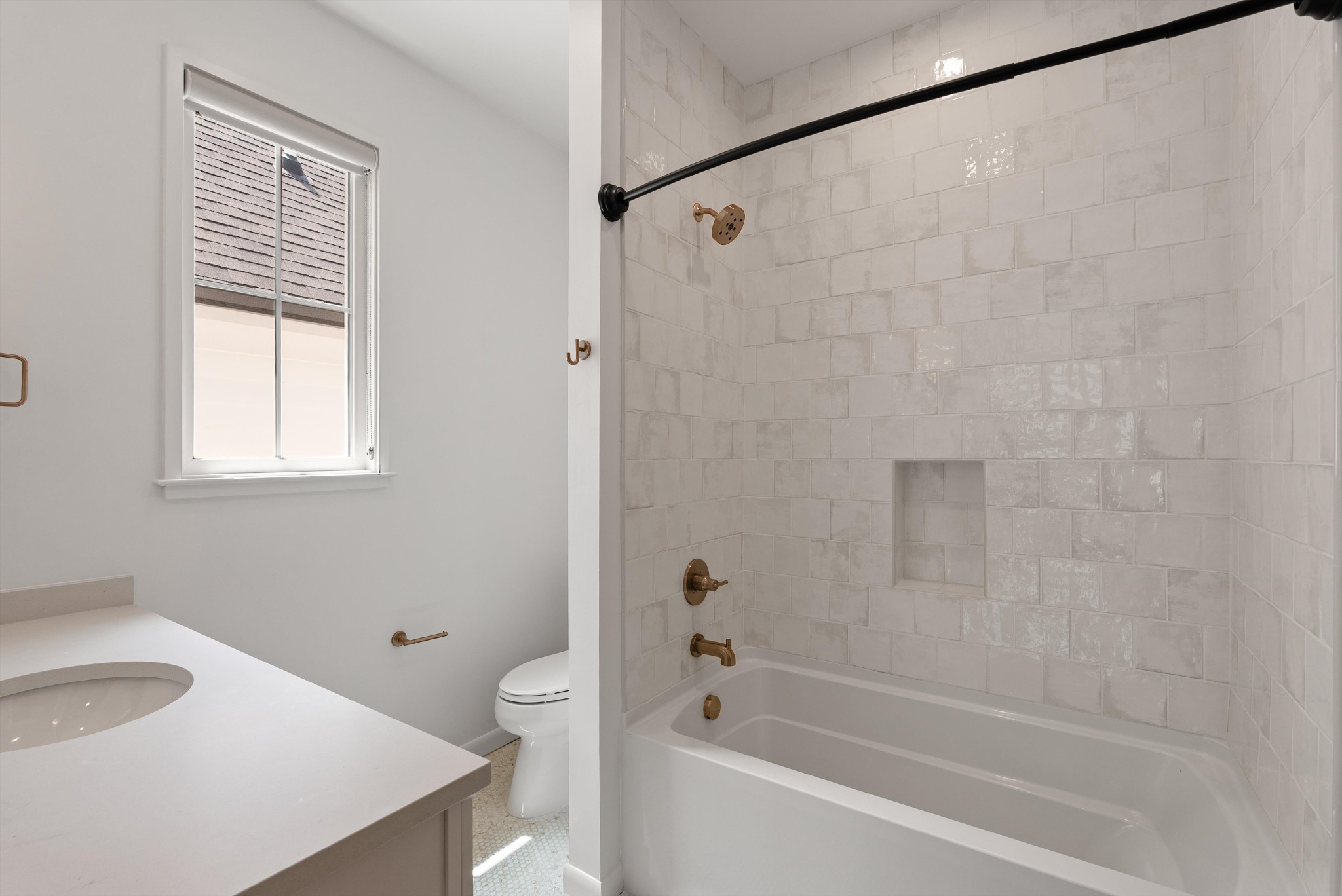 4116 Eden Ave Unit: A