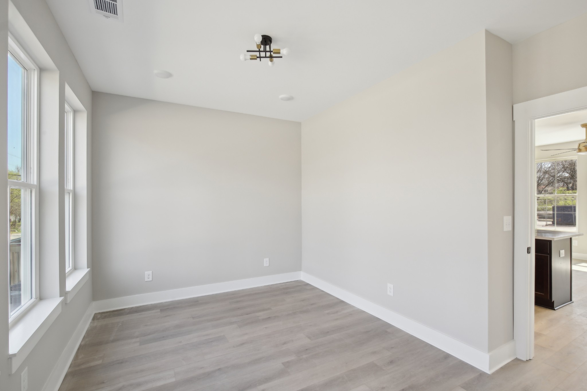 347 Archwood Dr