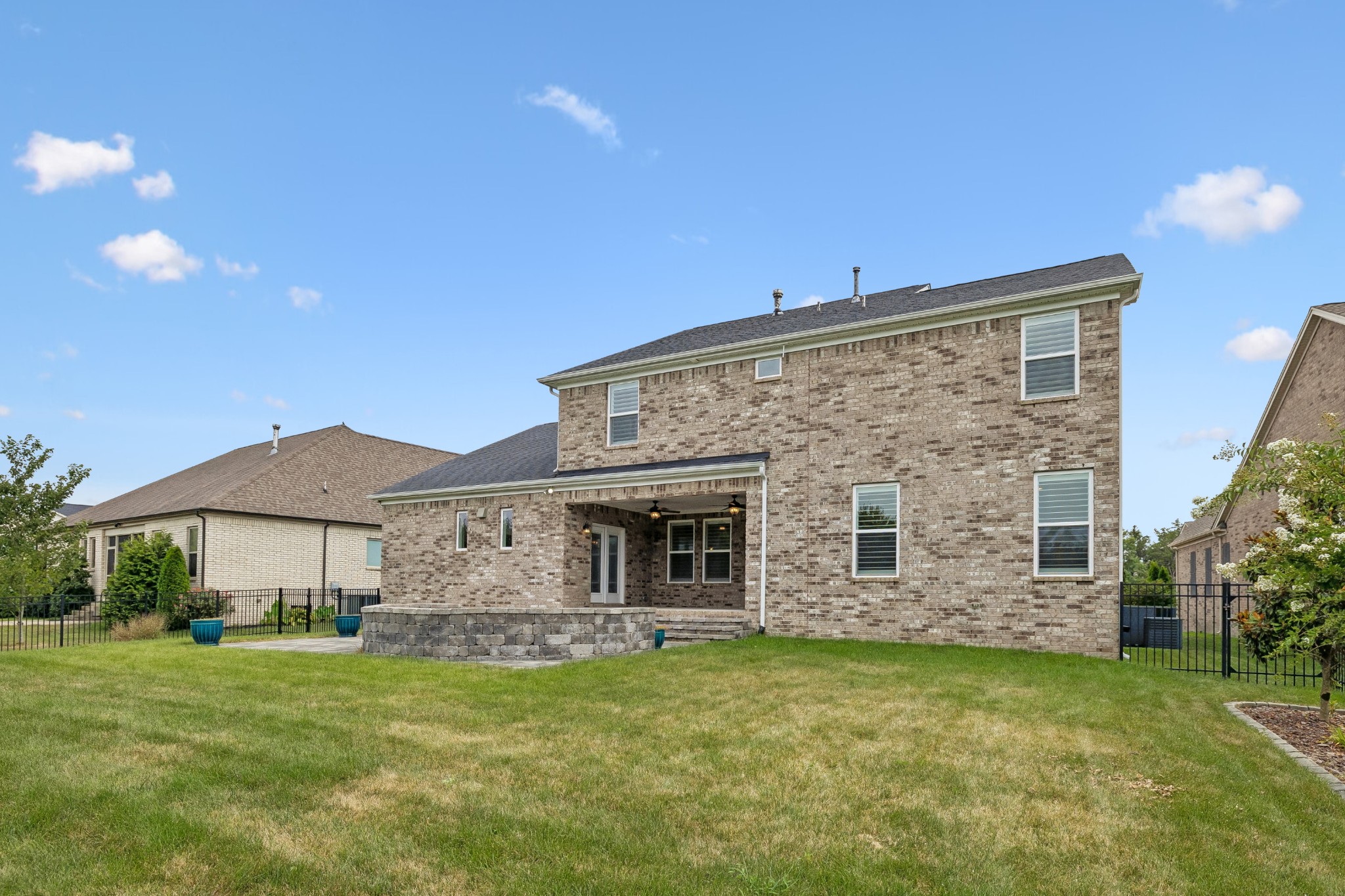 3231 Bradfield Dr