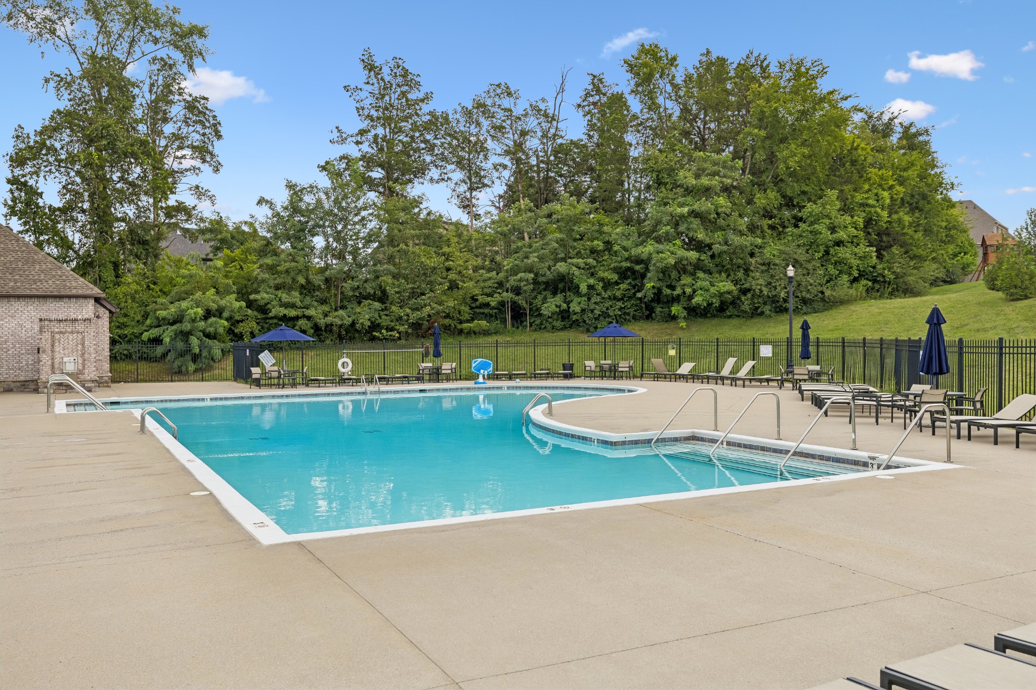 3231 Bradfield Dr