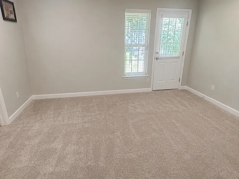 648 Huffine Manor Cir
