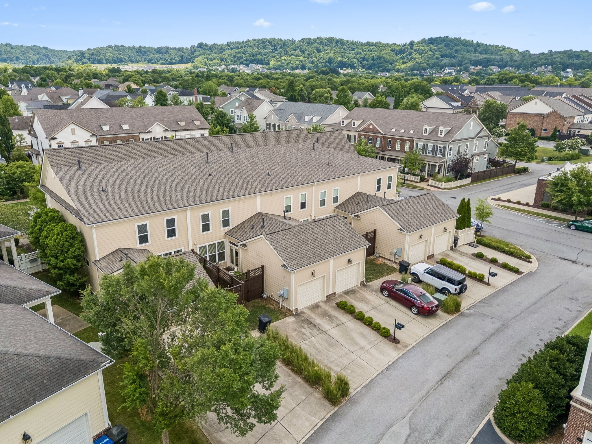 908 Jewell Ave