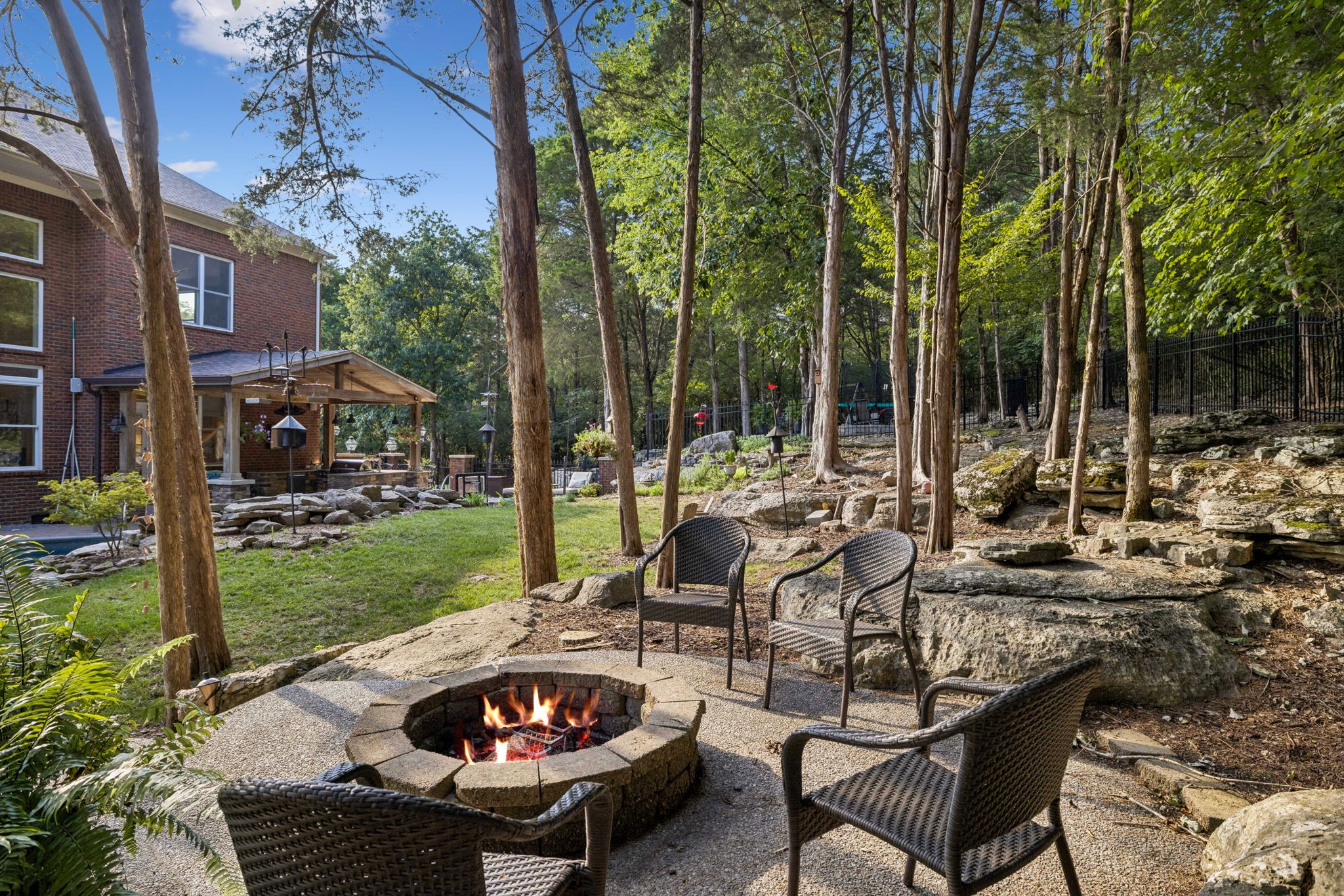 894 Arlington Heights