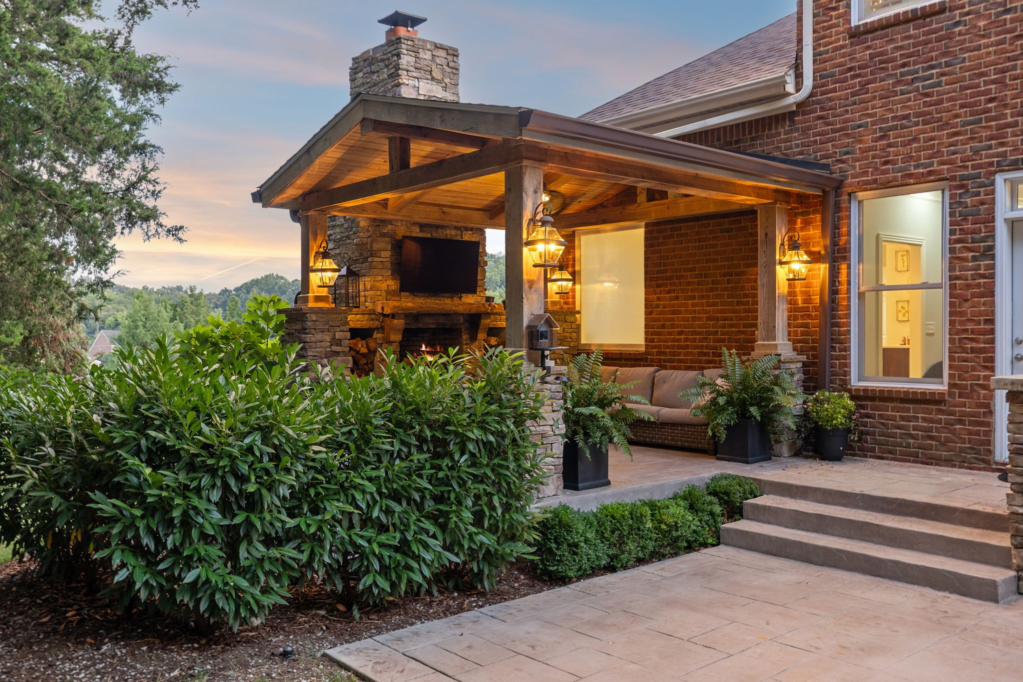 894 Arlington Heights