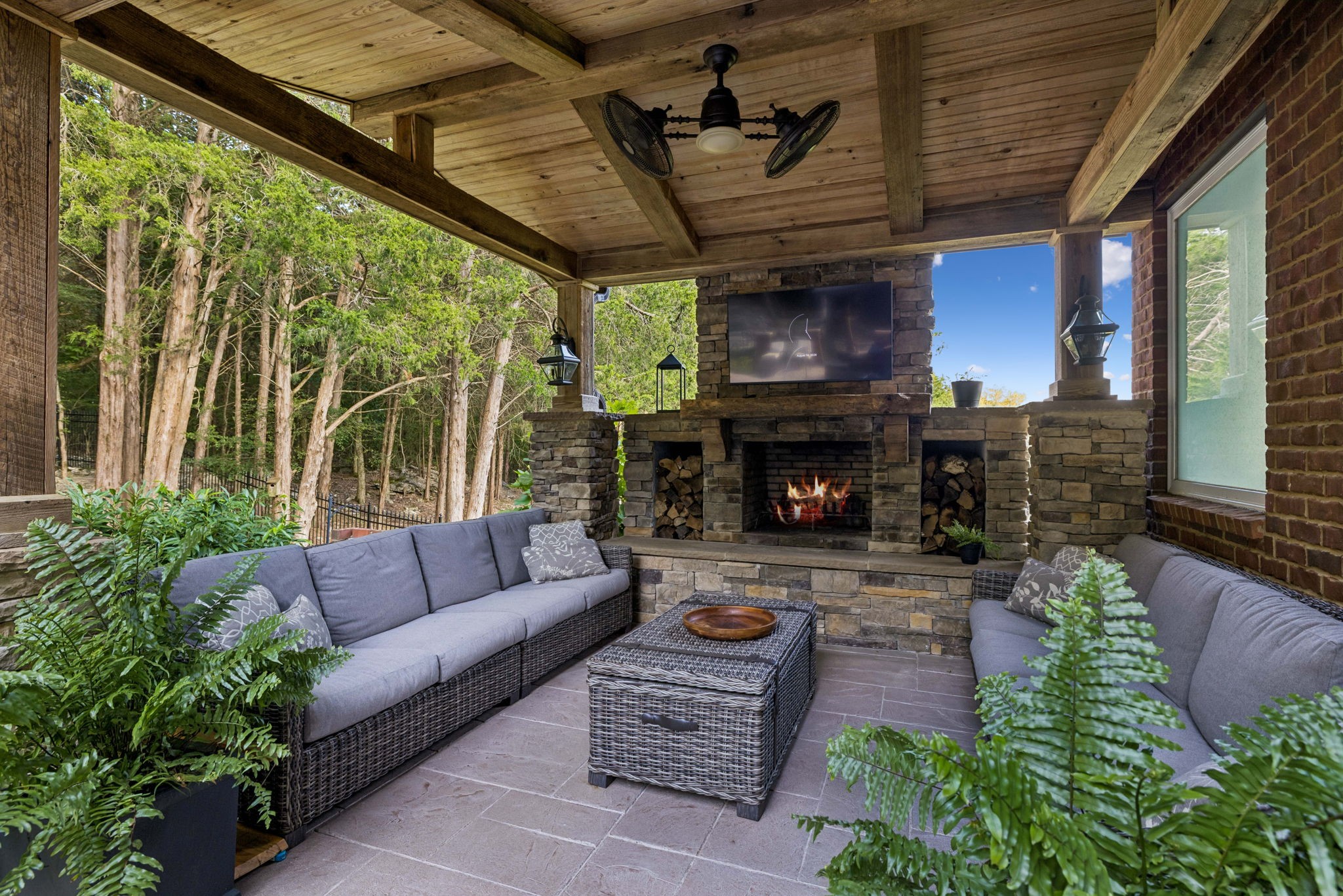 894 Arlington Heights