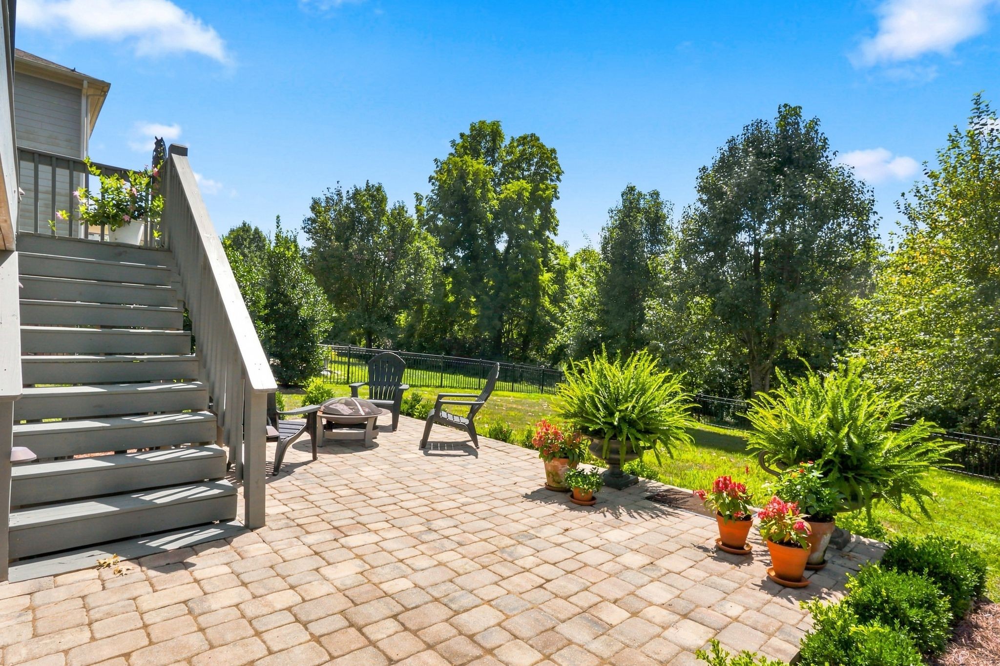 2133 Maytown Circle