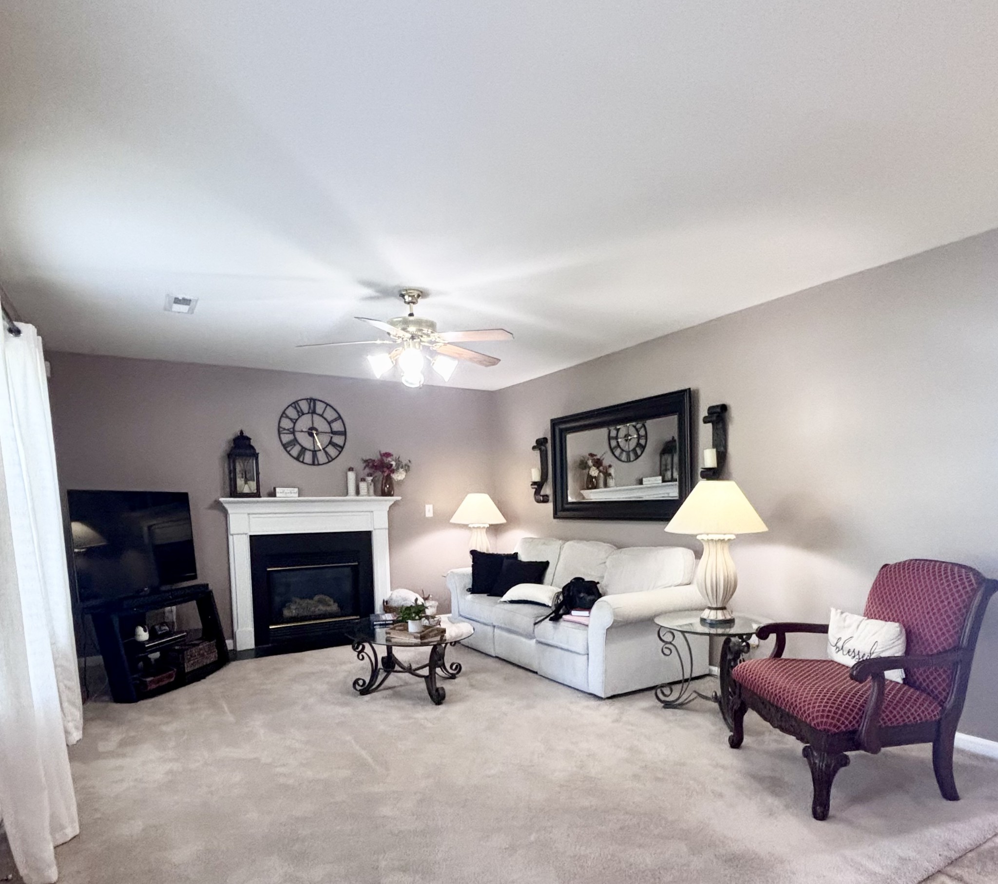 2252 Hayward Ln