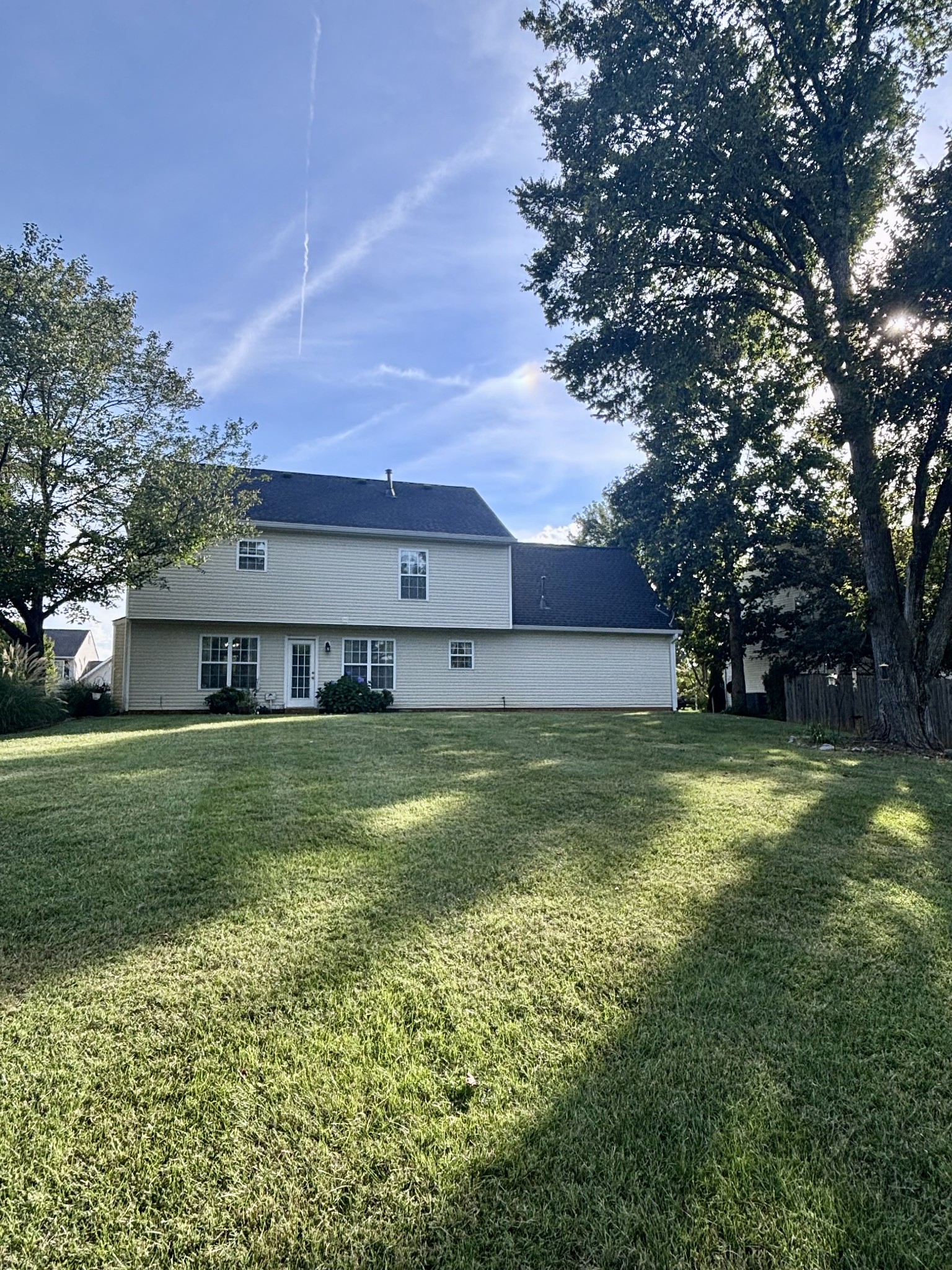 2252 Hayward Ln