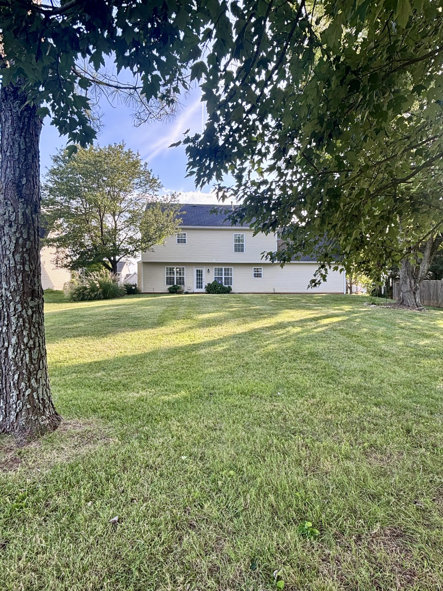 2252 Hayward Ln