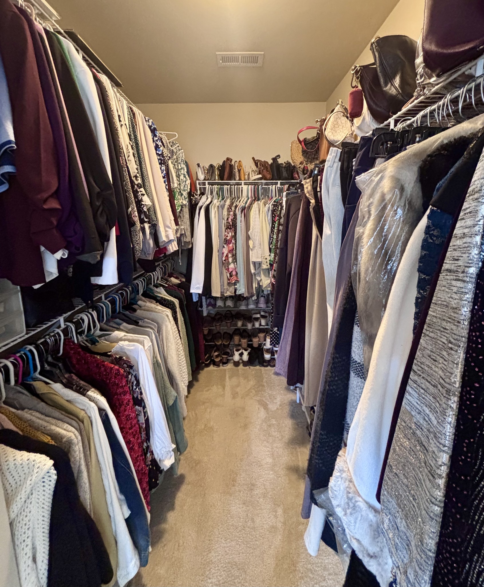 2252 Hayward Ln