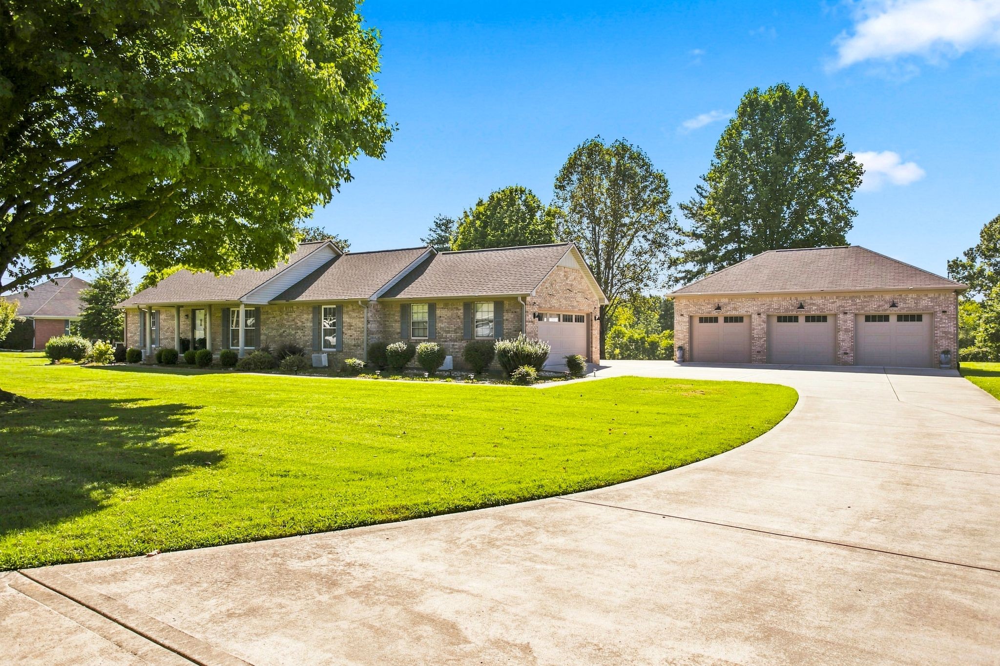 835 Nathan Dr