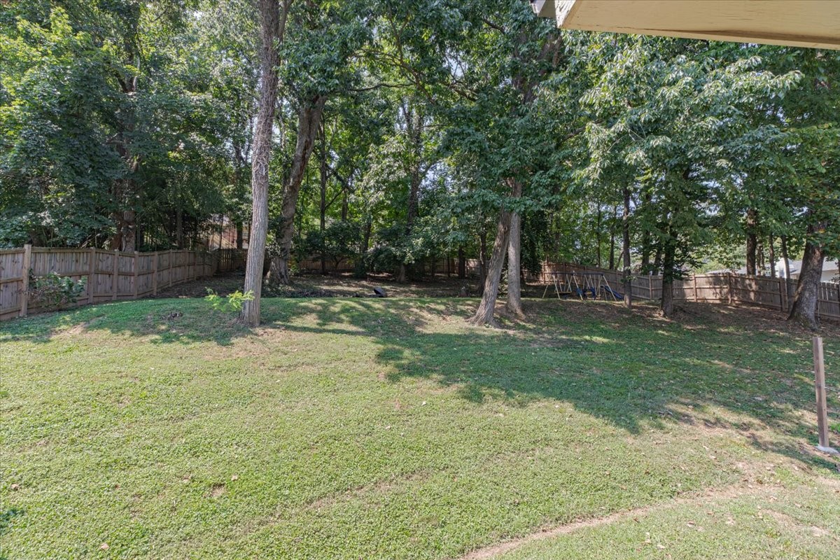 6805 Cloudland Dr