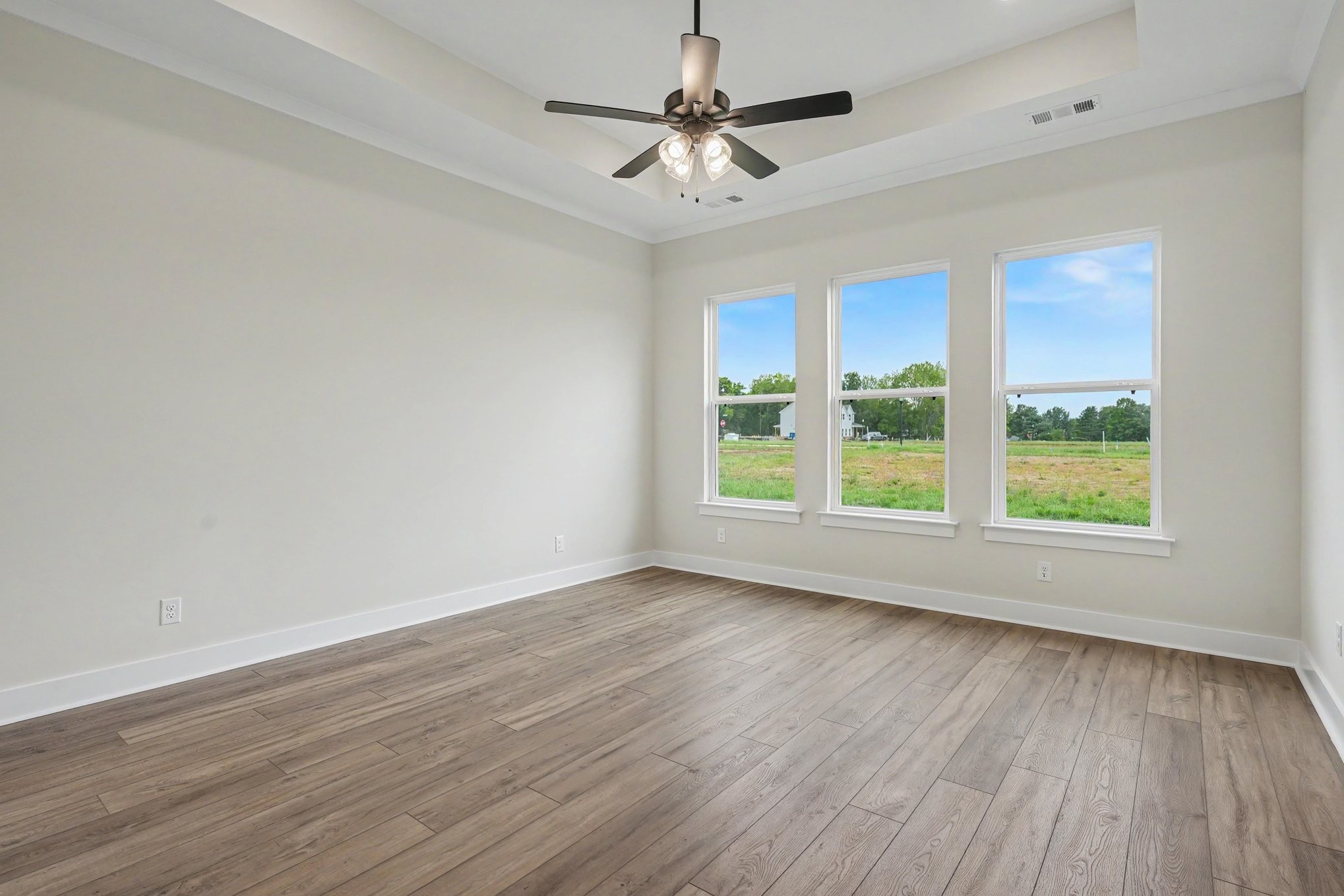 310 Eyak Ln