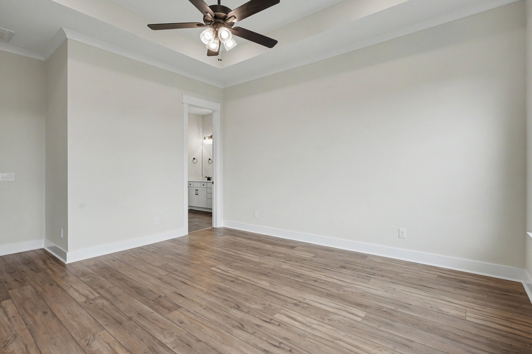 310 Eyak Ln