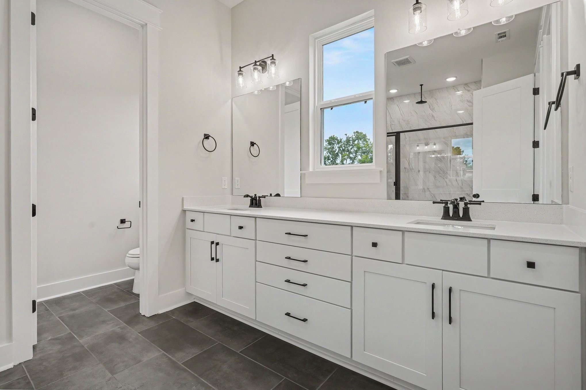310 Eyak Ln