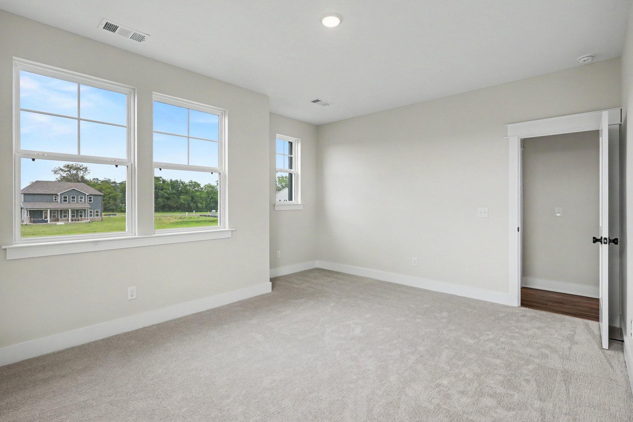 310 Eyak Ln