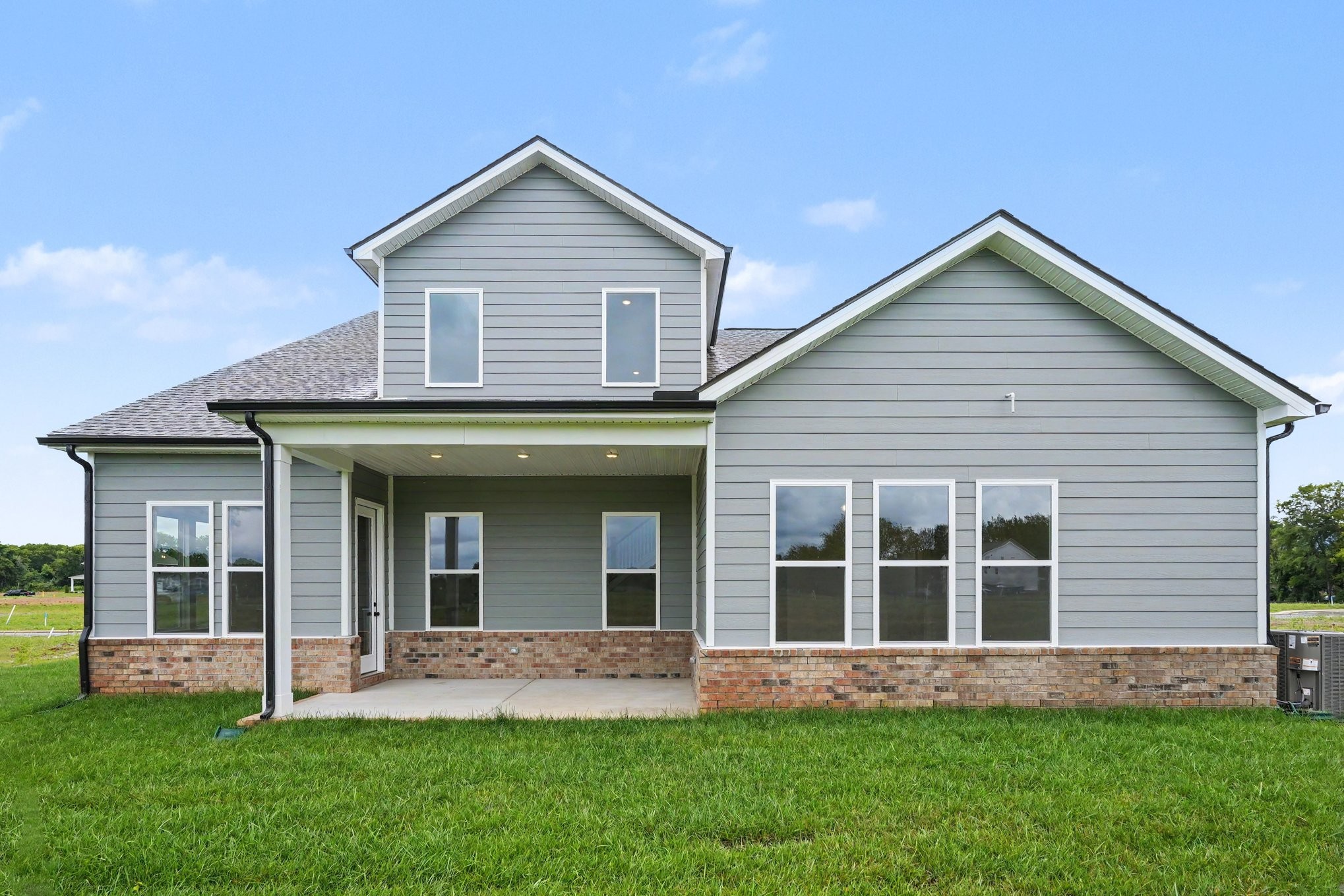 310 Eyak Ln