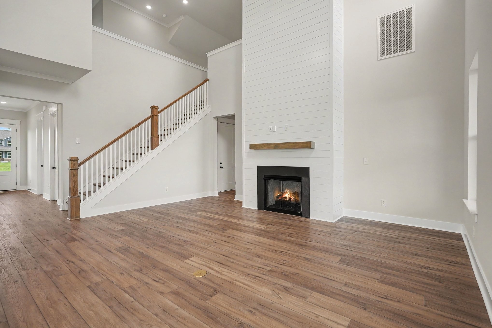 310 Eyak Ln