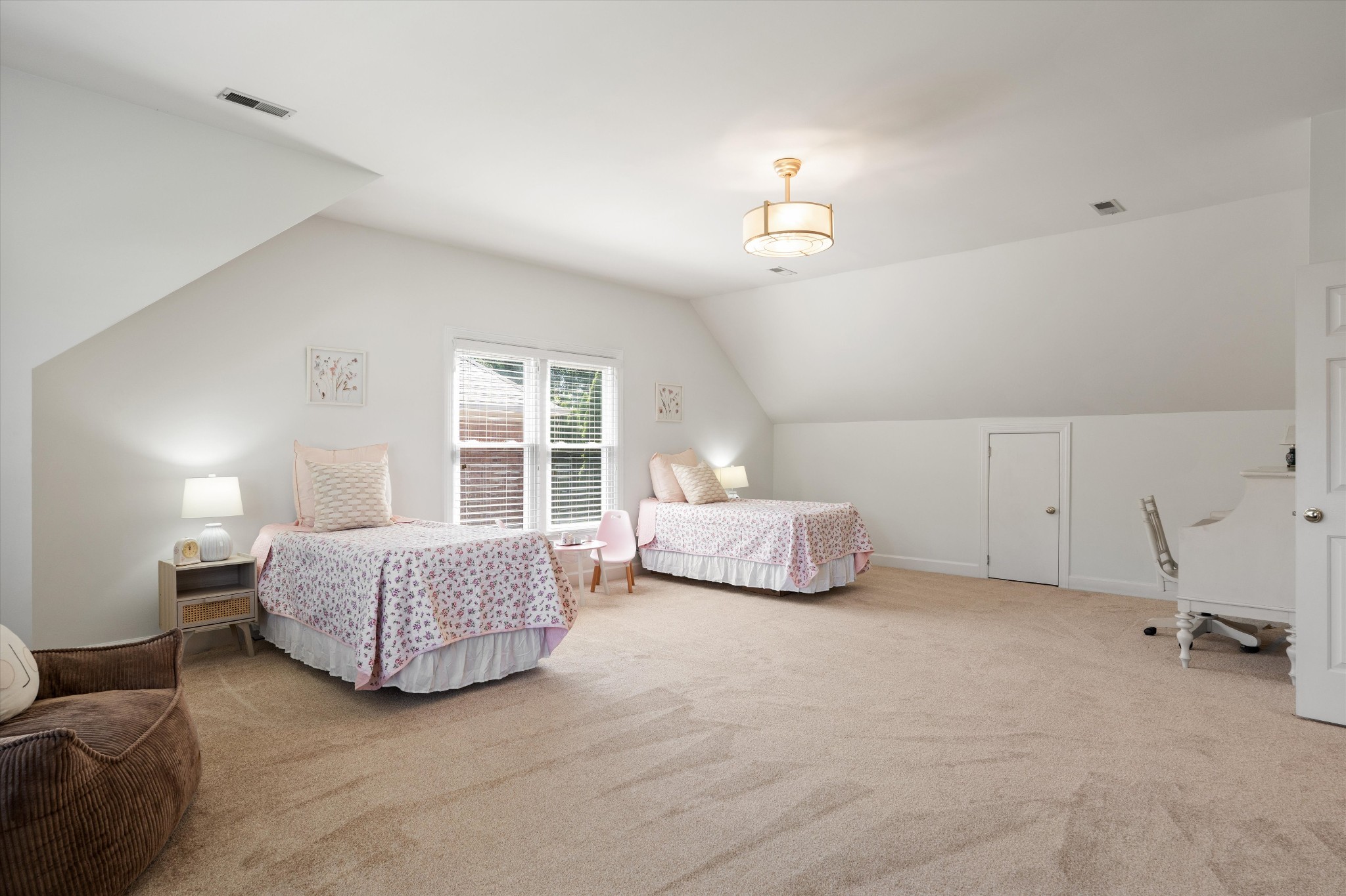 184 Scotsman Ln