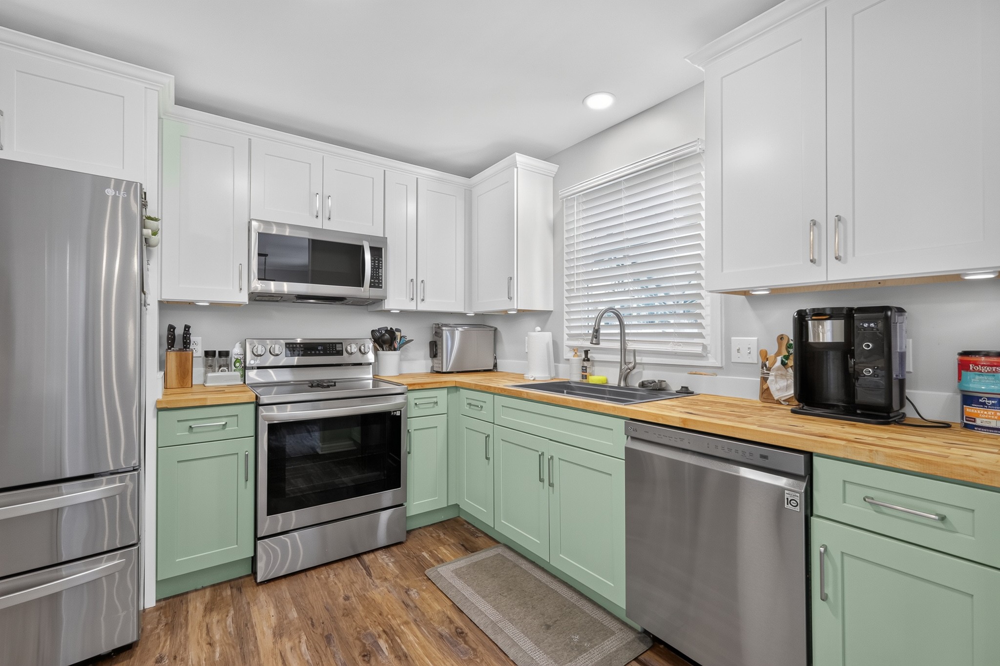 1311 Trinity Dr