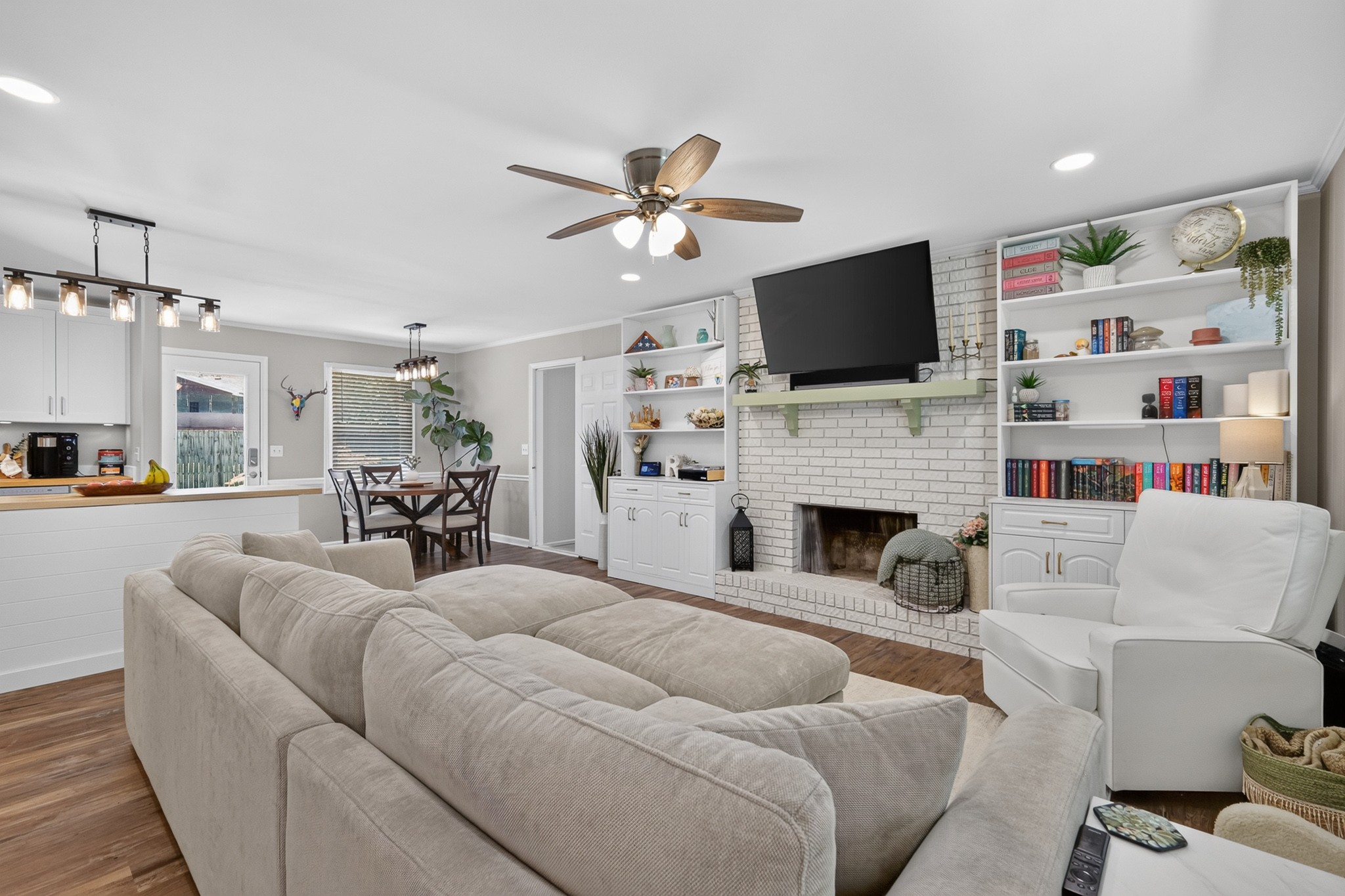 1311 Trinity Dr