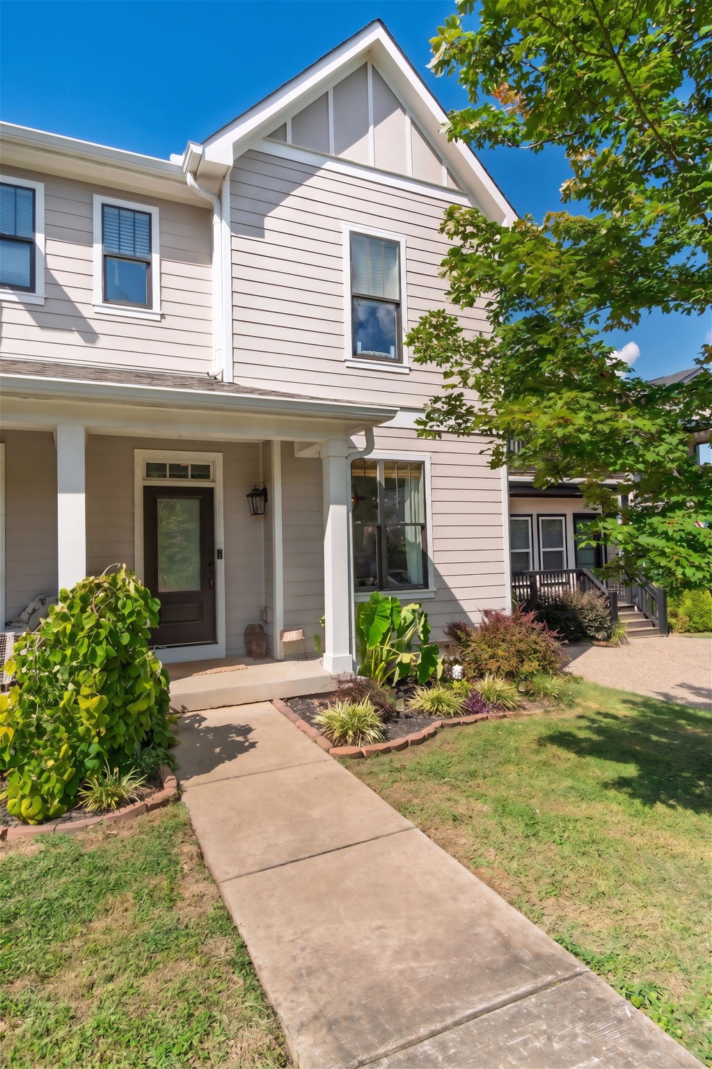 311B Prince Ave