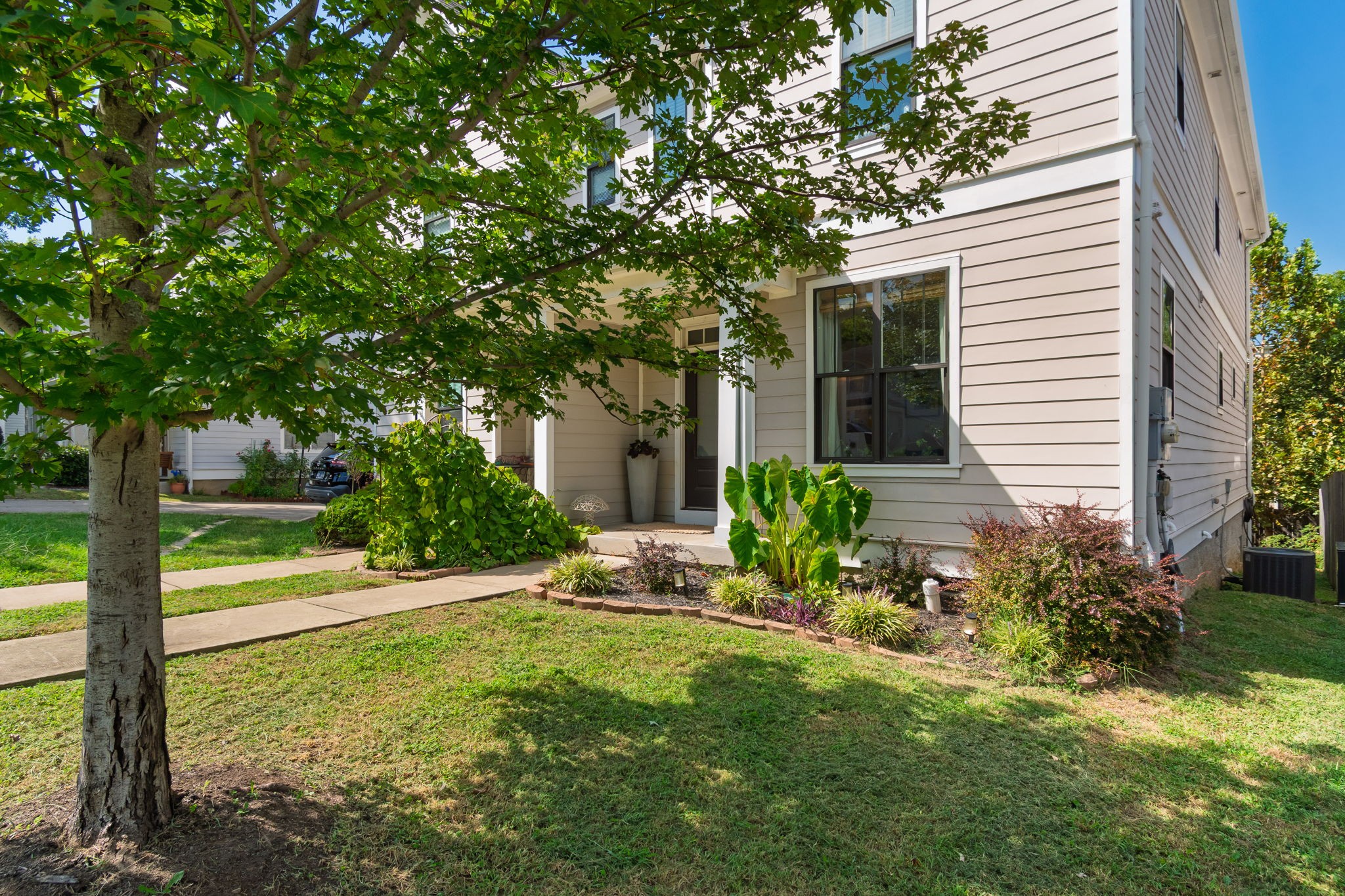311B Prince Ave