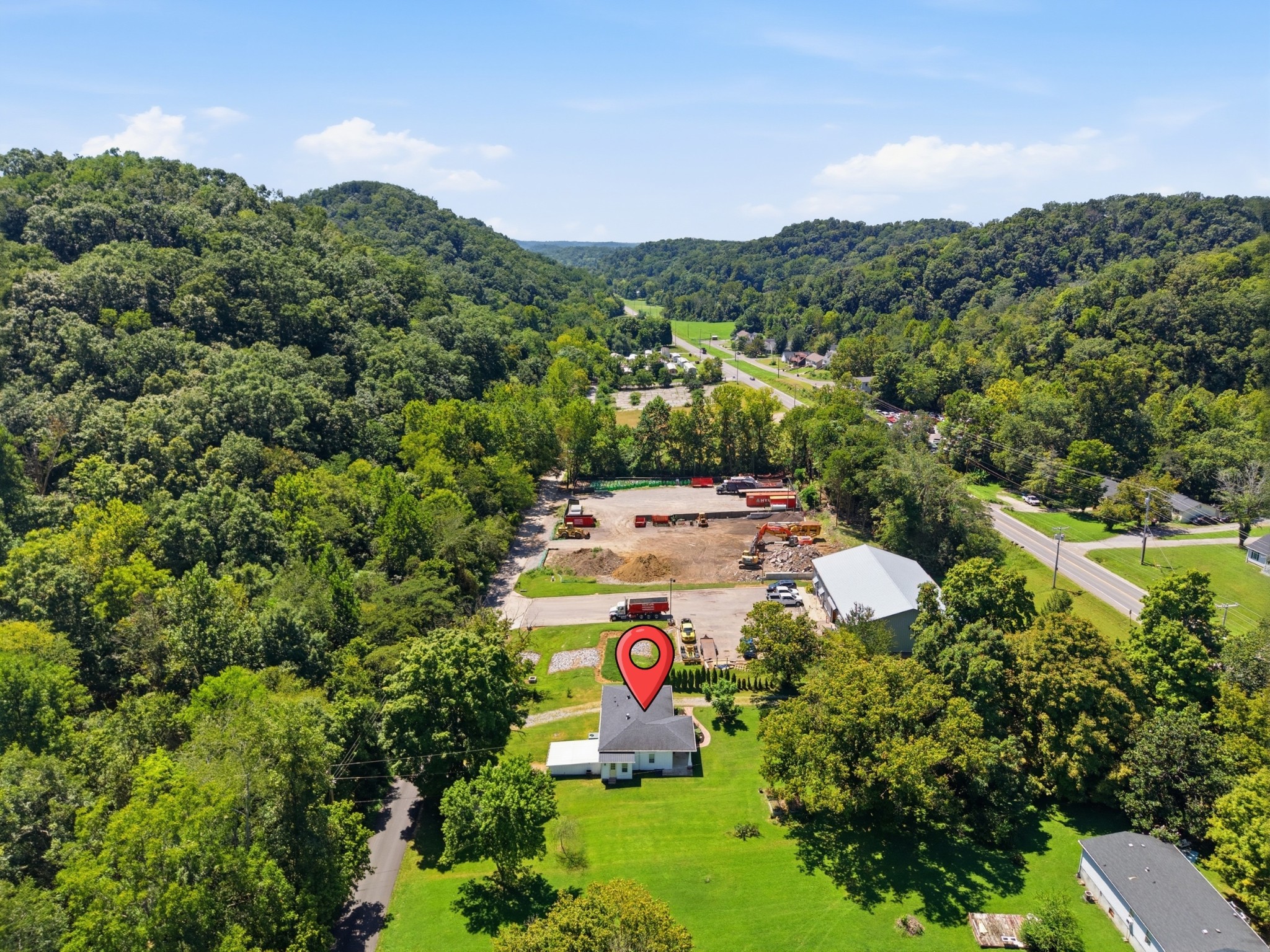 1389 Louisville Hwy