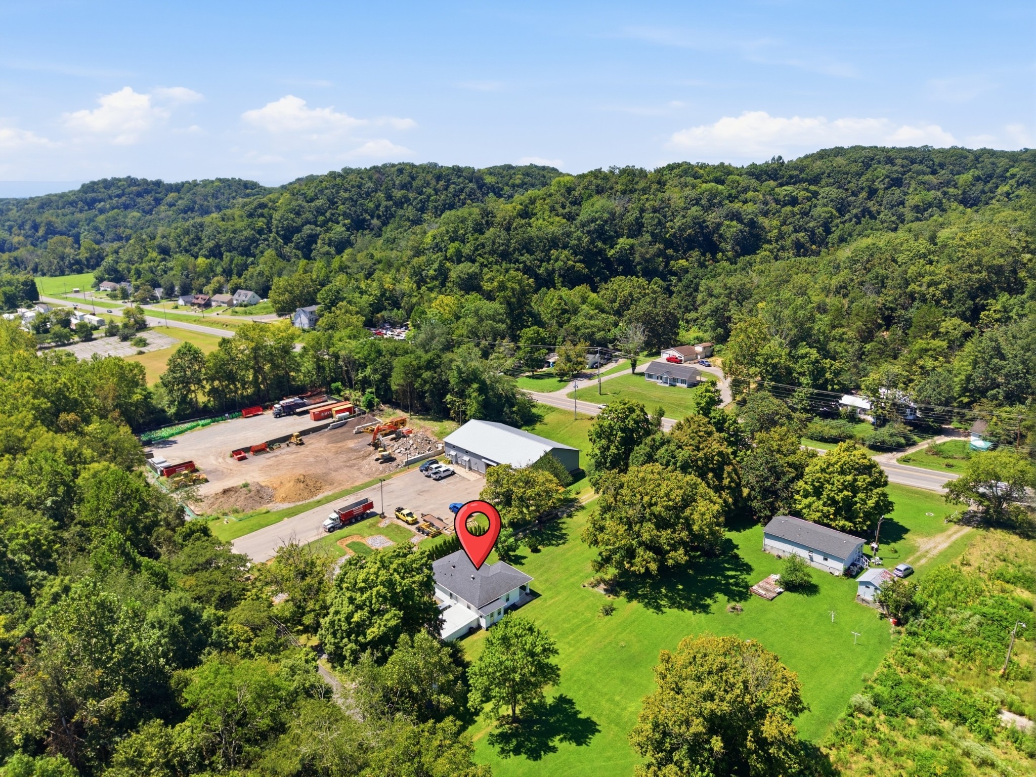 1389 Louisville Hwy