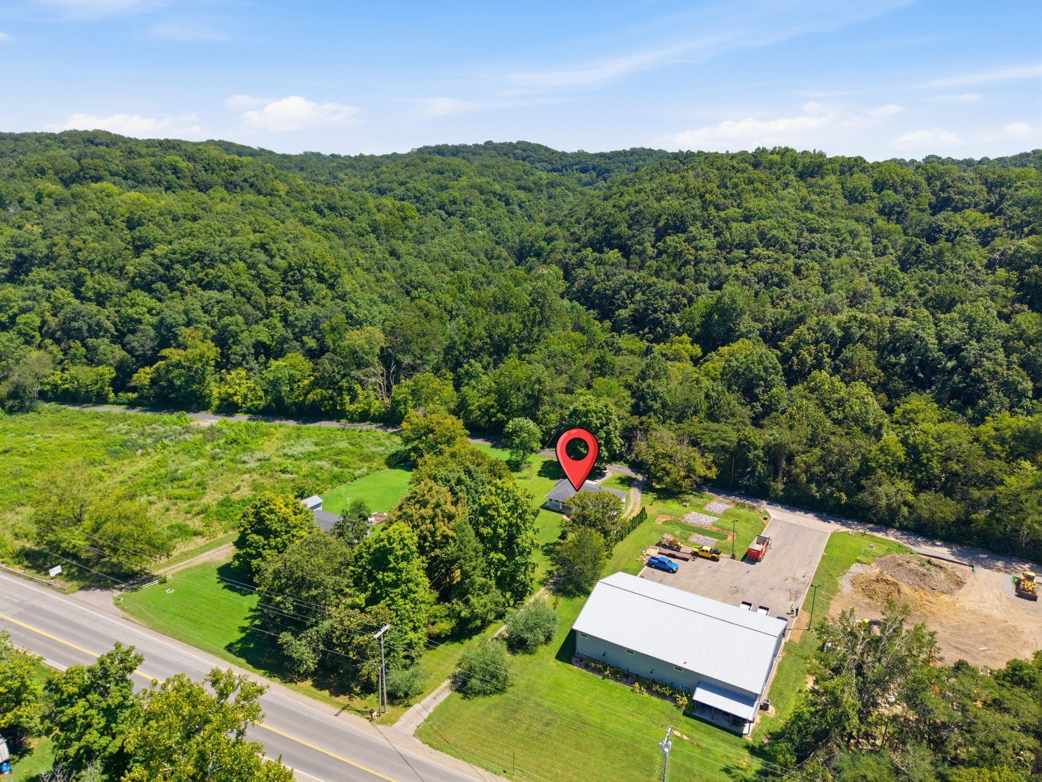 1389 Louisville Hwy