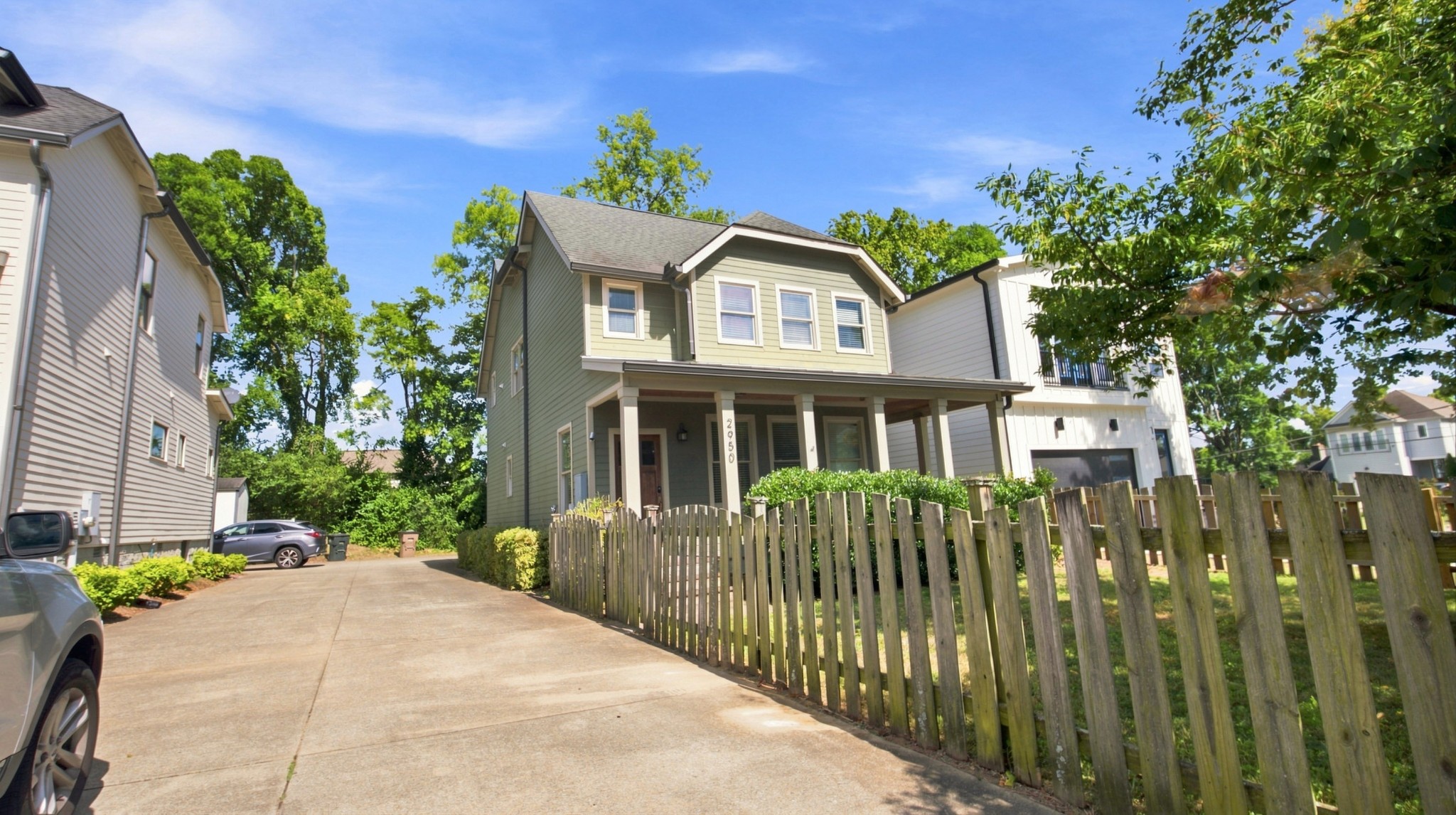 2950 Vaulx Ln