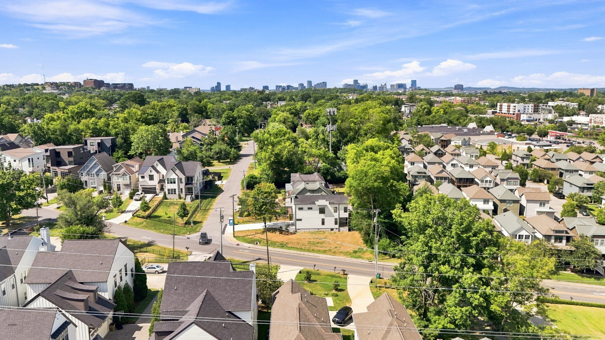 2950 Vaulx Ln