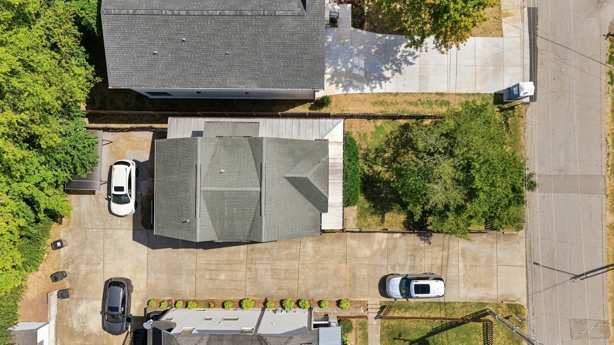 2950 Vaulx Ln