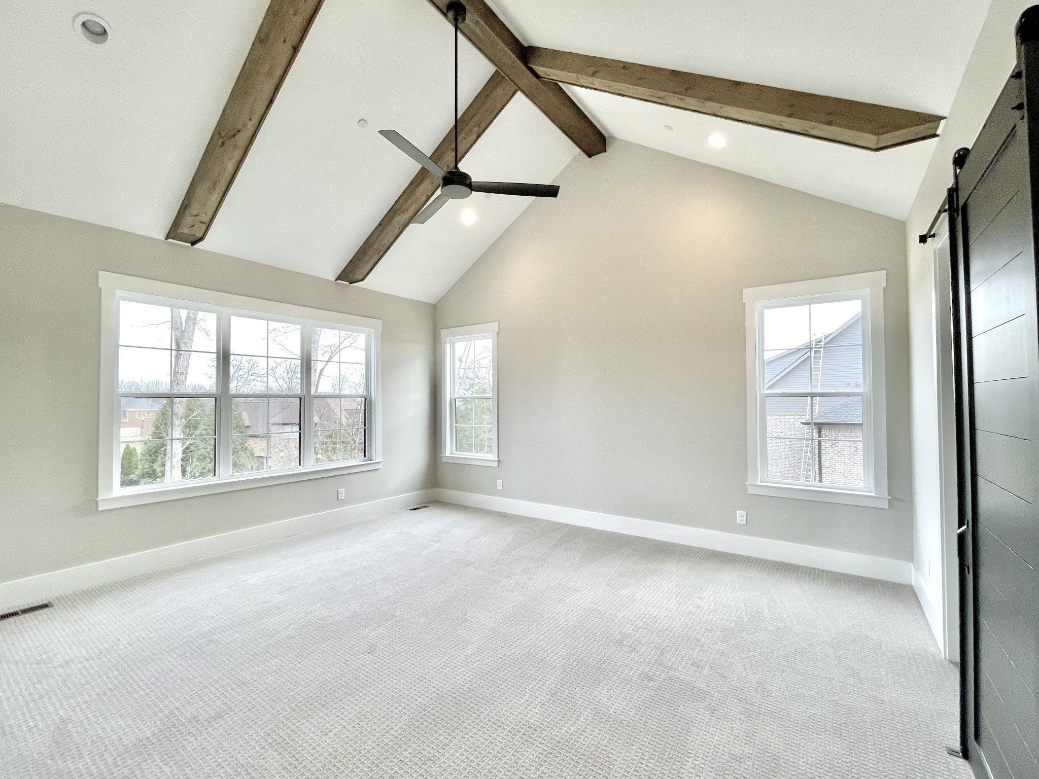9682 Tiburon Dr