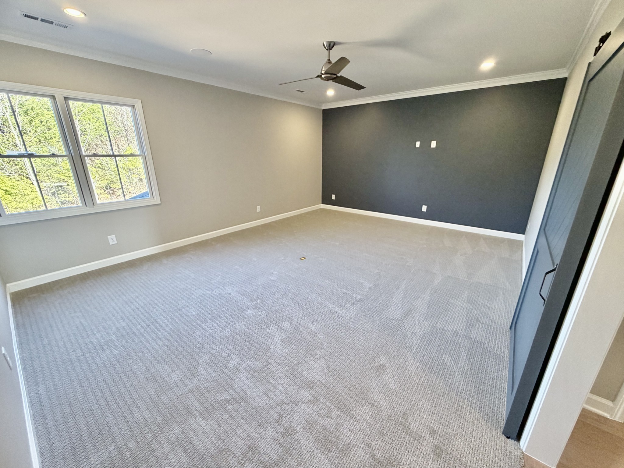 9682 Tiburon Dr