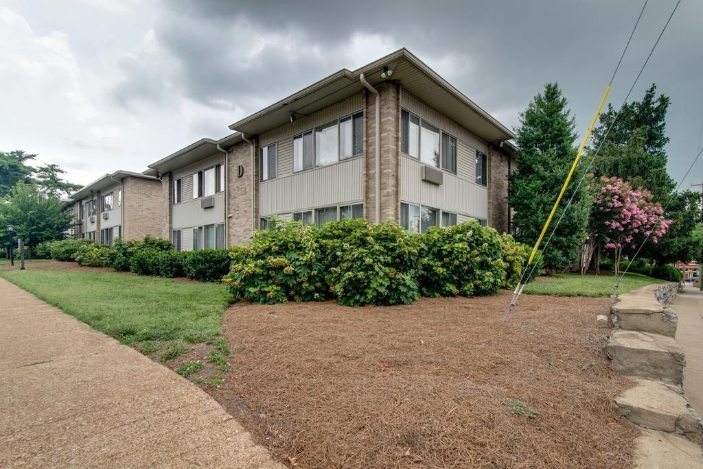 2020 Beech Ave Unit: C19