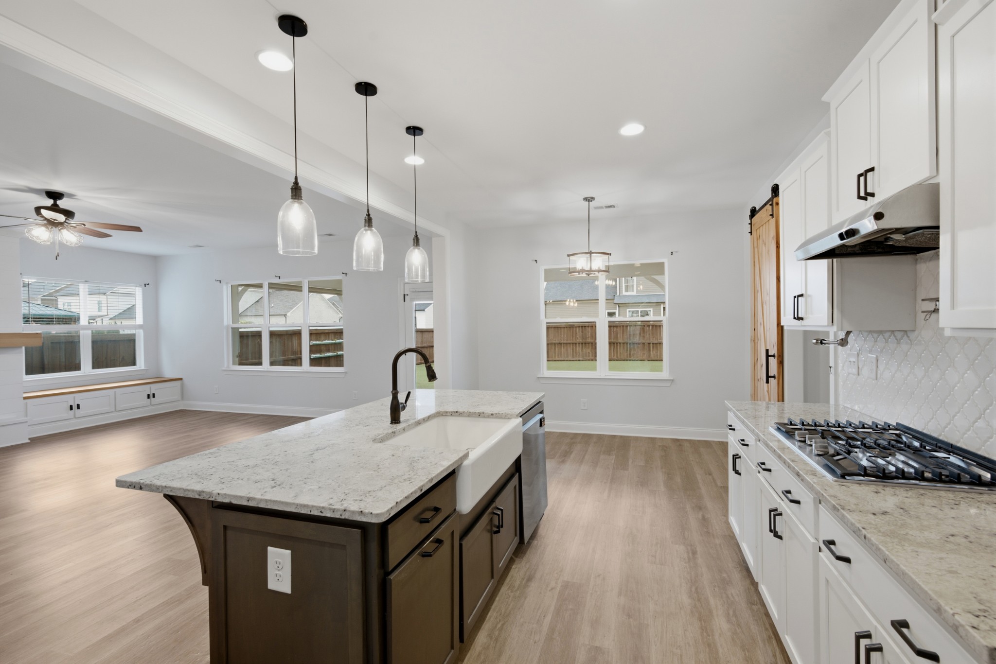 4747 Swanson Ln