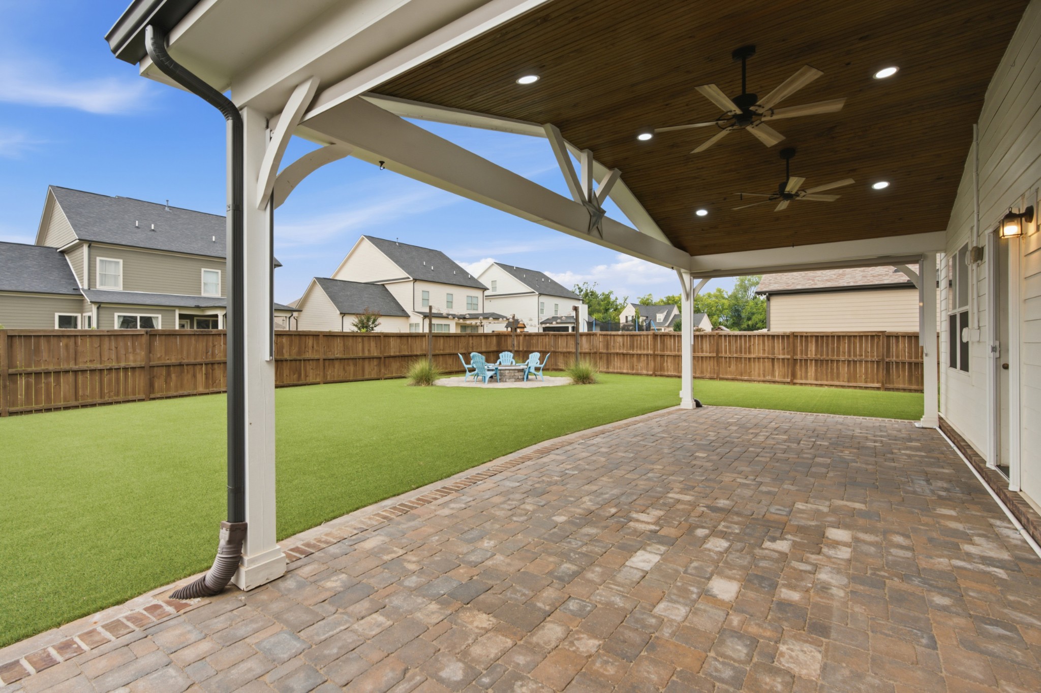 4747 Swanson Ln
