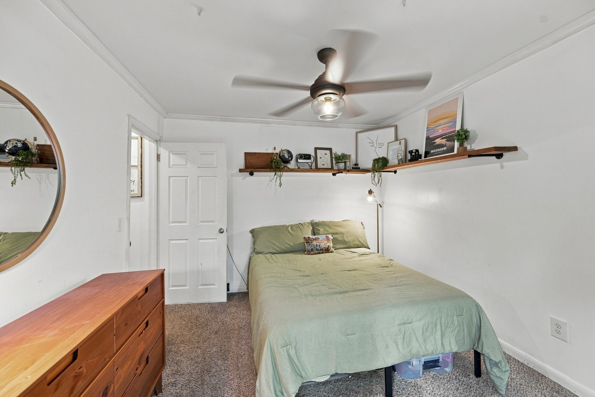 111 Rolynn Dr