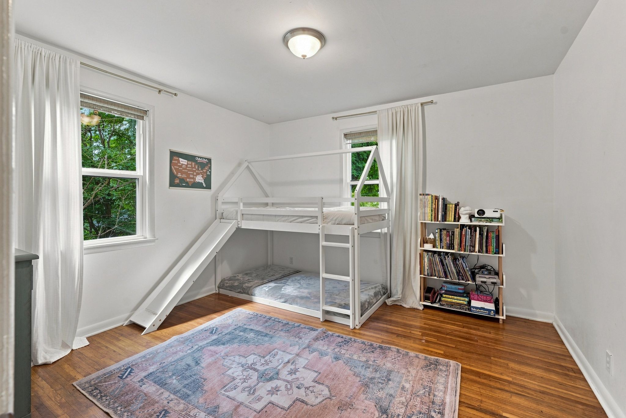 111 Rolynn Dr