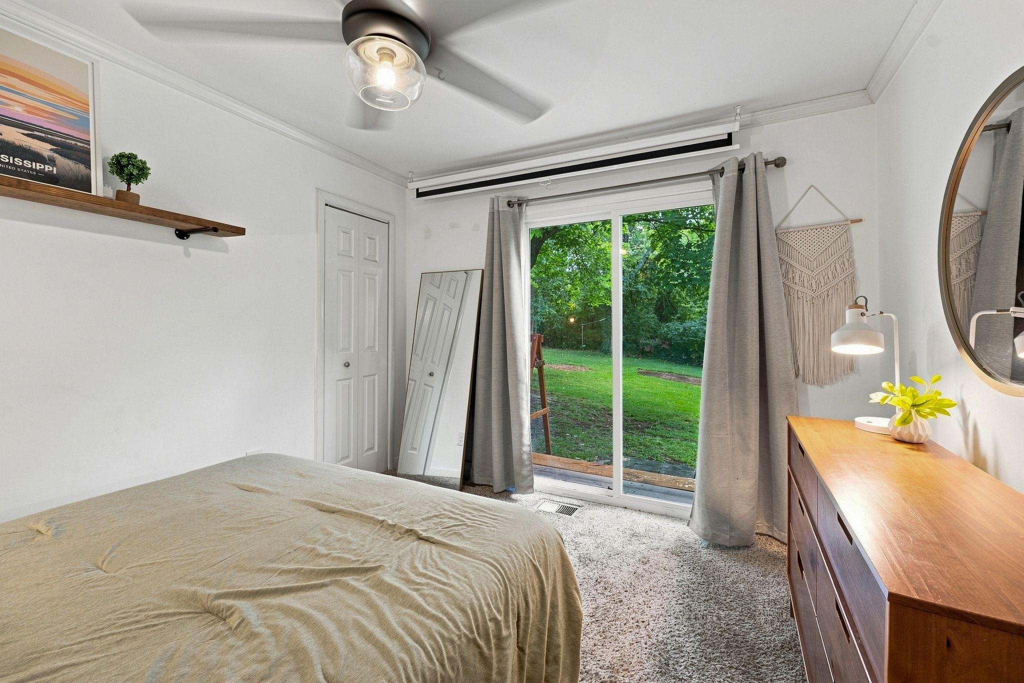 111 Rolynn Dr