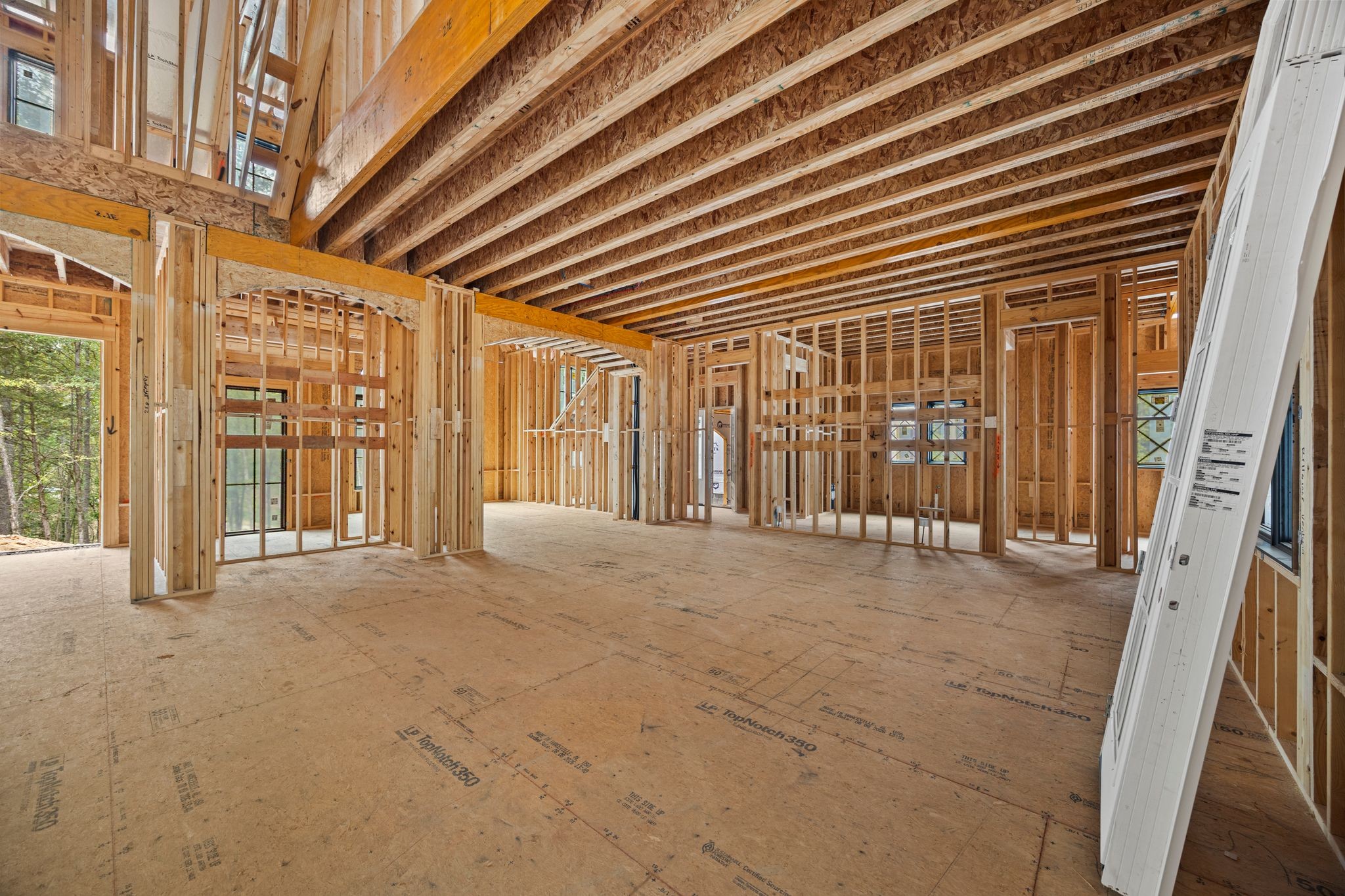 8013 Linda Ln