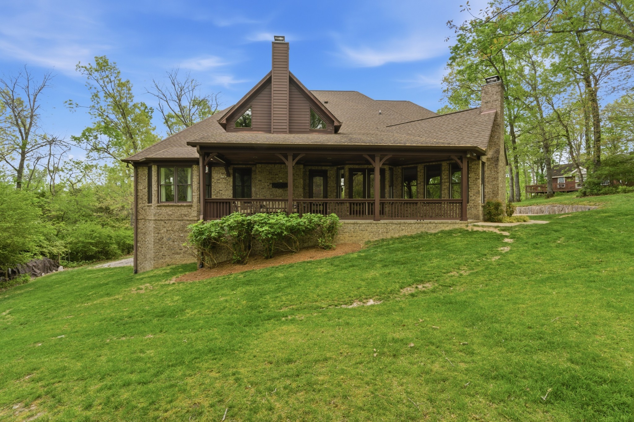 1024 Redmond Ct