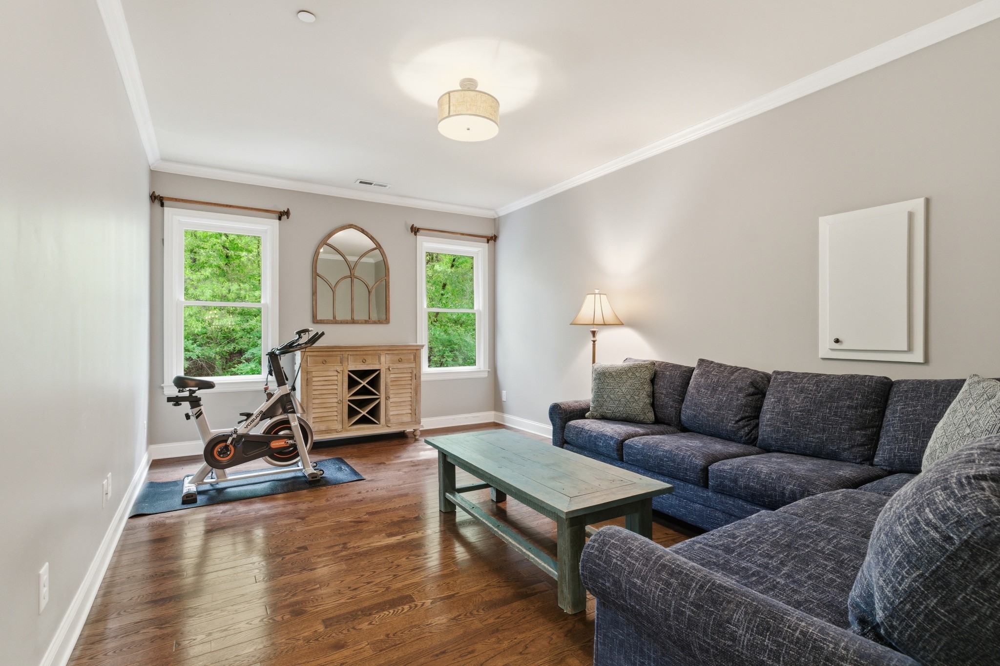 1024 Redmond Ct