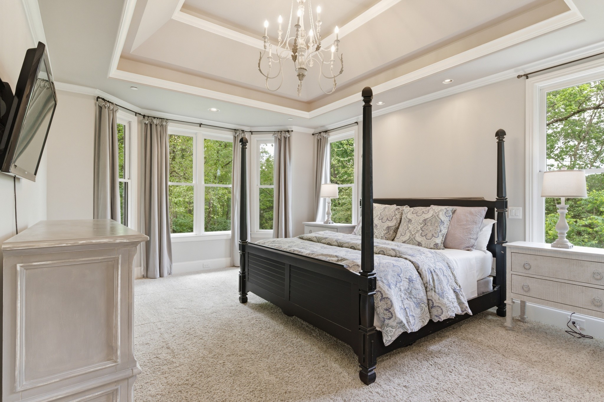 1024 Redmond Ct